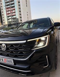 ڤۆڵکسواگن ئەتڵەس کرۆس سپۆرت